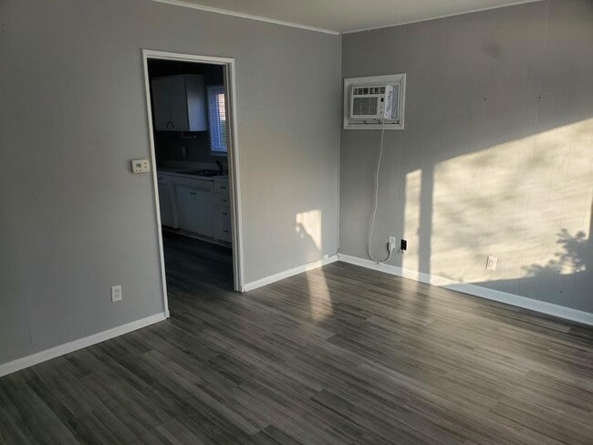 Photo - 1725 E Calvert St