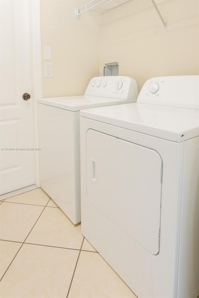 Photo - 2037 NE 24th Terrace