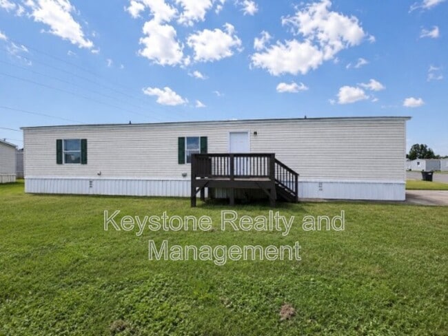 Building Photo - 726 Trevor Ln