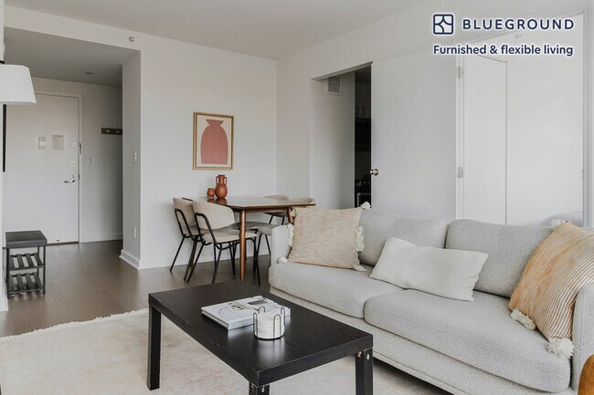 Photo - 500 W 56th St Unidad FL19-ID1542