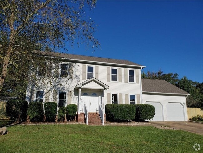 Building Photo - Beautifully 5 bedroom home in Salem Woods ...