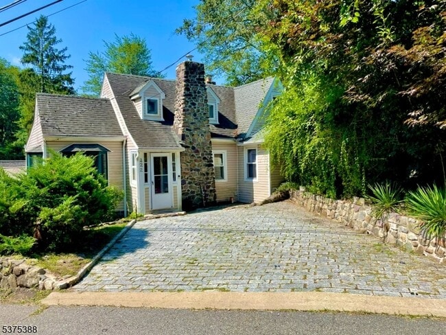 Building Photo - 122 Lakewood Dr Rental