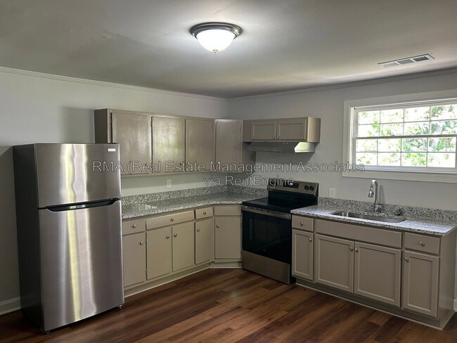 1342 Drewery Ave Unit B