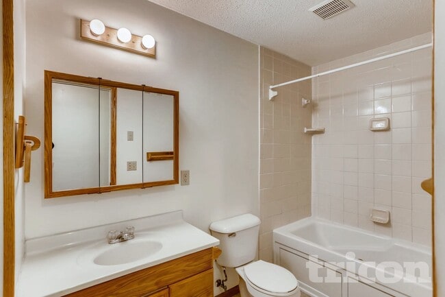 Photo - 2144 Sherwood Ave