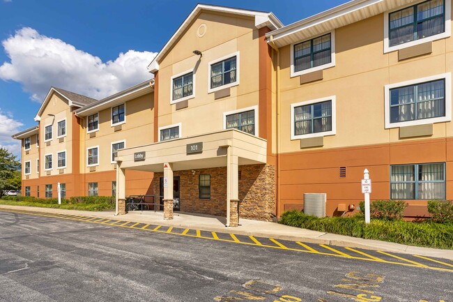 Furnished Studio-Philadelphia - Mt. Laurel - Crawford Place
