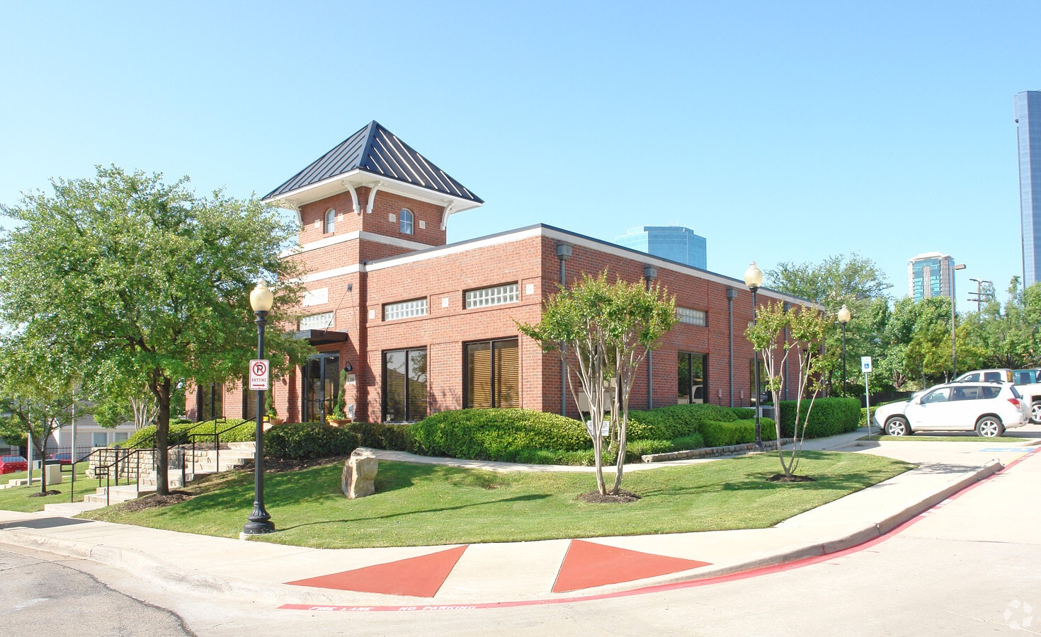 Hillside Apartments - JENNINGS PLACE