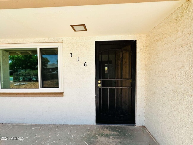 Photo - 316 N 84th Pl