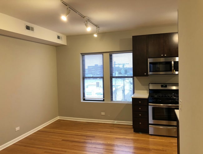 Photo - 3217 W Cullom Ave