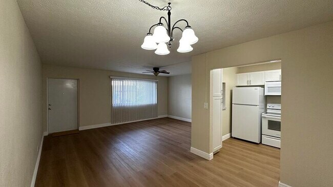 Photo - 700 Village Green Ct Unit 316