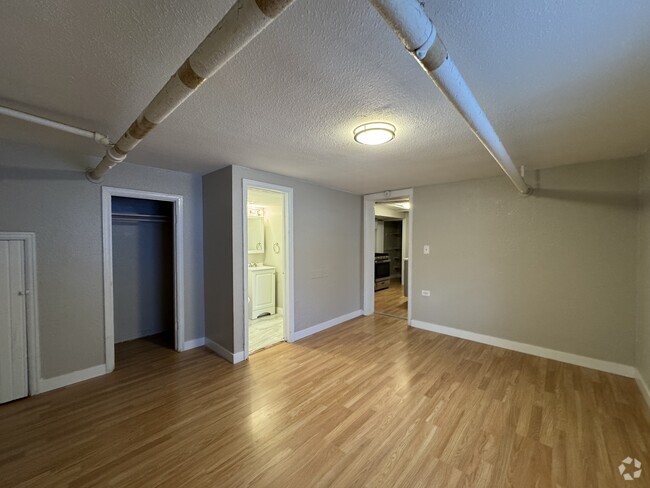 Building Photo - Vintage One Bedroom Near Cheesman Park Unit 10 Rental