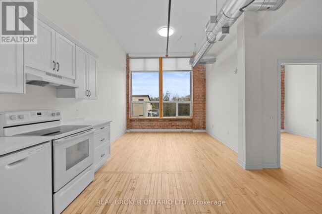 Photo - 150 Mill St Unité 111