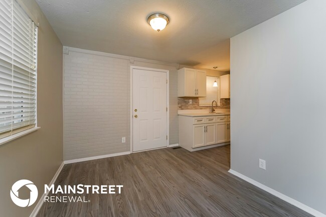 Photo - 11305 Angelina Rd