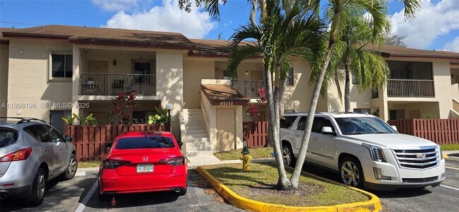 Photo - 8011 Southgate Blvd Unit L8