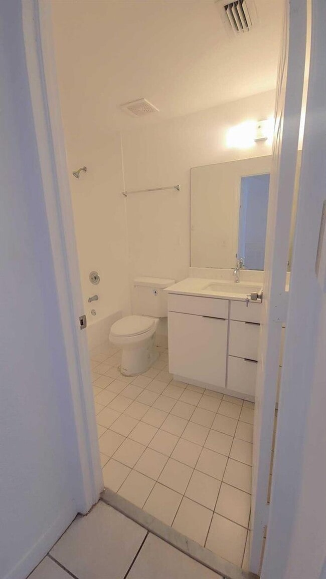 Photo - 751 SW 148th Ave