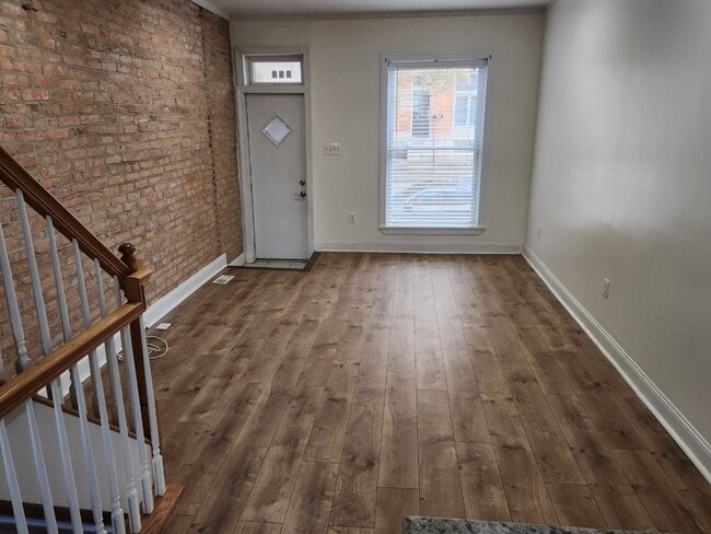 Photo - 634 S Newkirk St