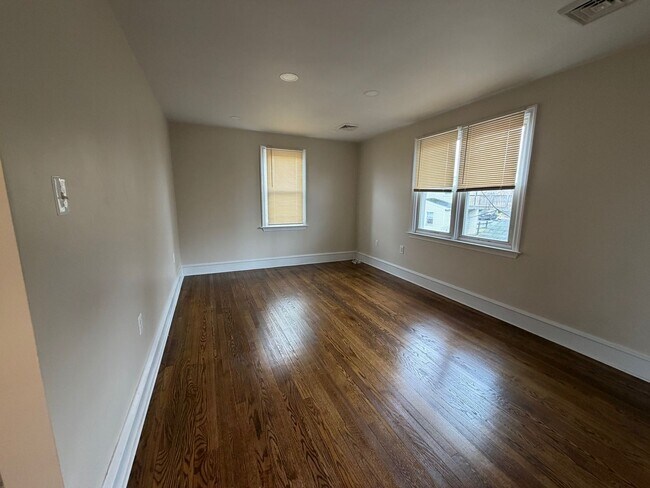 Photo - 3839 W Germantown Pike Unit 3839 Germantown