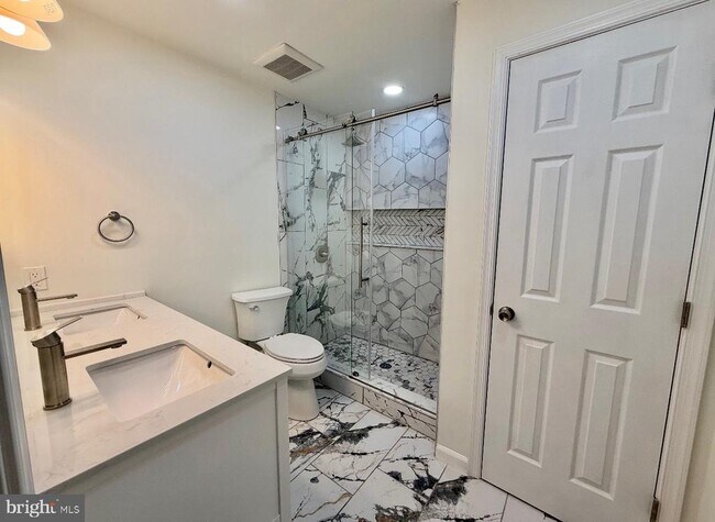 Photo - 12410 Iona Sound Dr