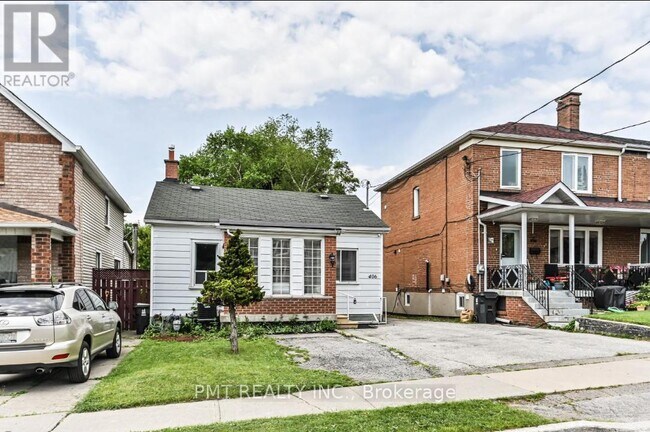 Photo - 406 Nairn Ave