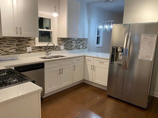 Photo - 1034 Lathrop Ave