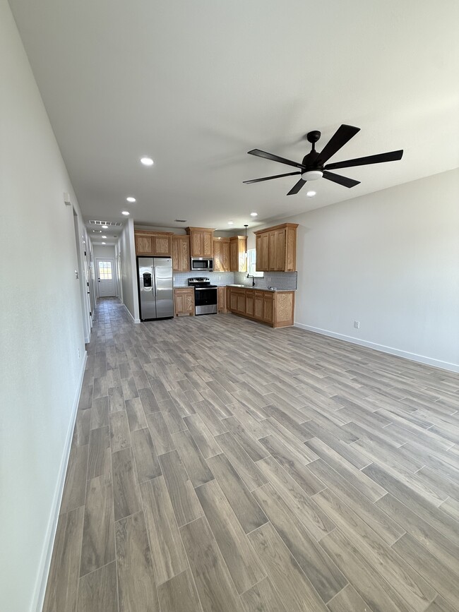 Photo - 382 Private Rd Unit Duplex