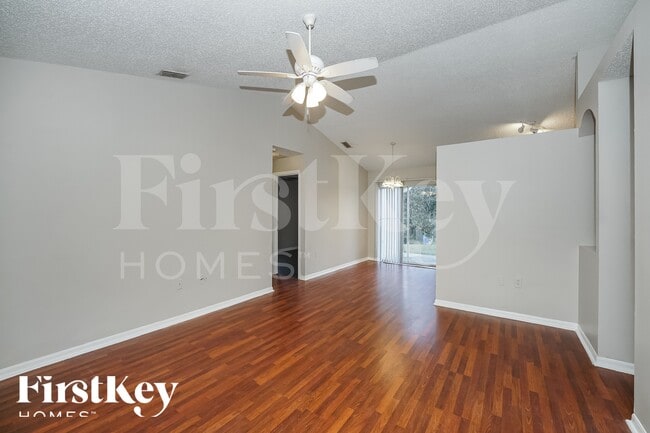 Photo - 797 Chestnut Ave