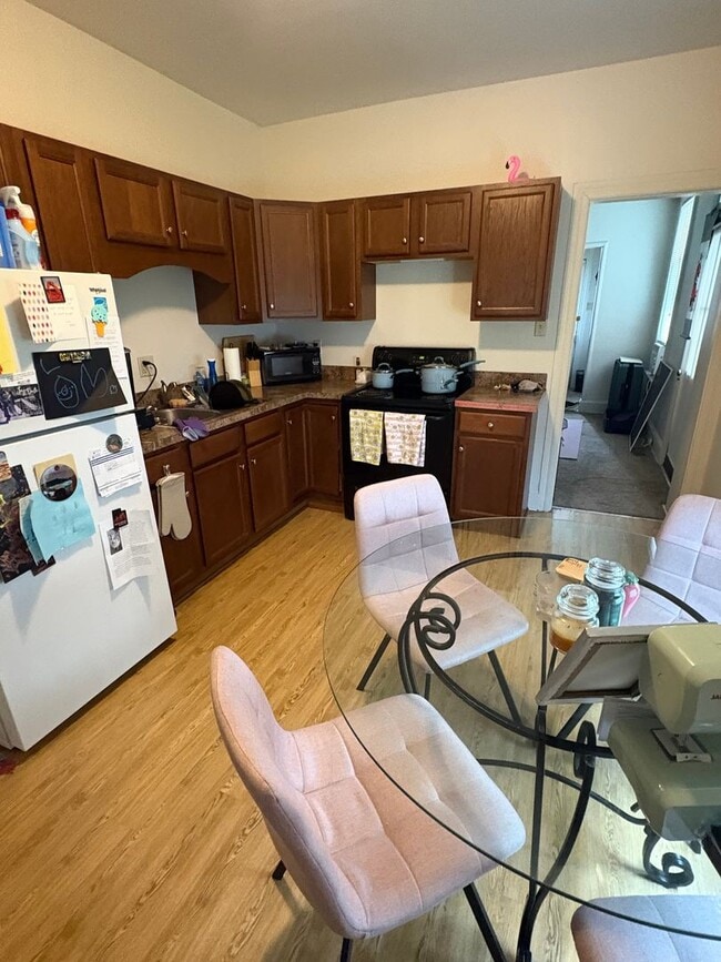 Building Photo - 406 4th St Unit apt 1