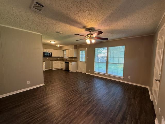 303 Ridgefield Cir