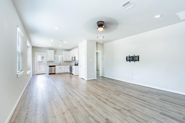 Photo - 147A Waterside Rd, Unit A, Buda, TX 78610
