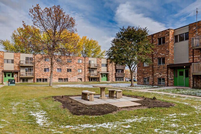 Photo - Princess Ann Apartments