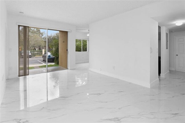 Photo - 7085 Nova Dr Unidad 109