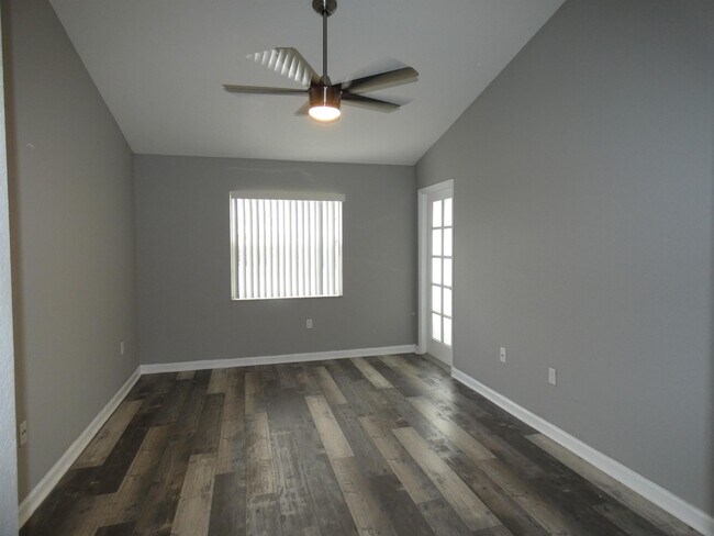 Photo - 2850 N Oakland Forest Dr