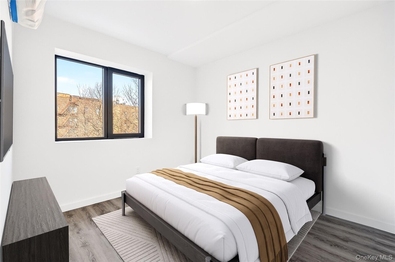 Photo - 2043 Webster Ave