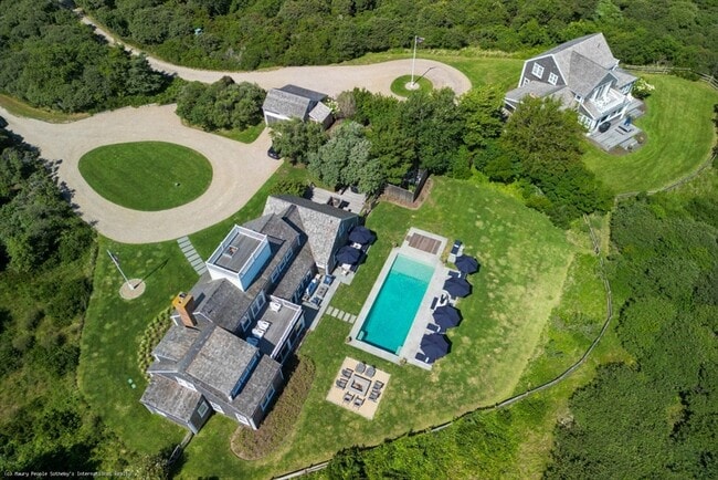 21 Quidnet Rd