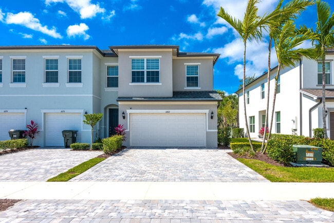 Photo - 6082 Carre Wy Townhome