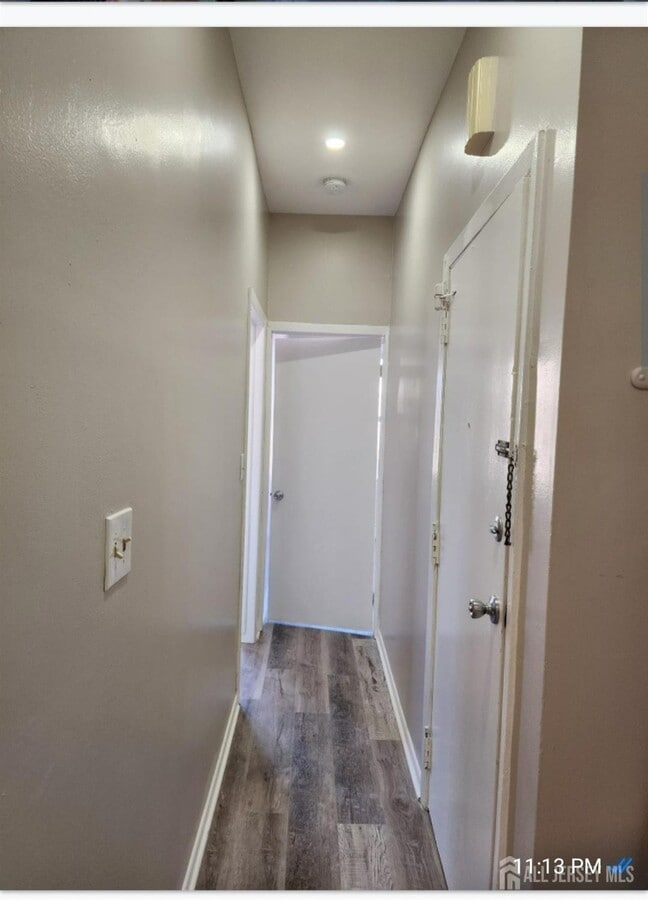 Photo - 149 Lewis St