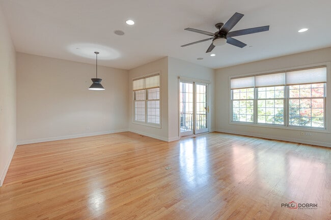 Photo - 1918 Lynn Cir