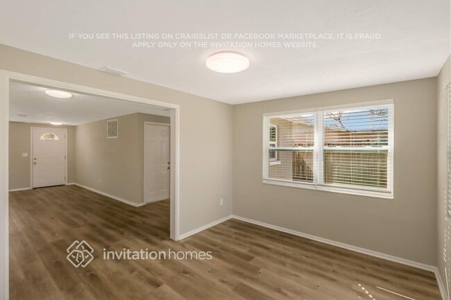 Photo - 7321 Buchanan Dr
