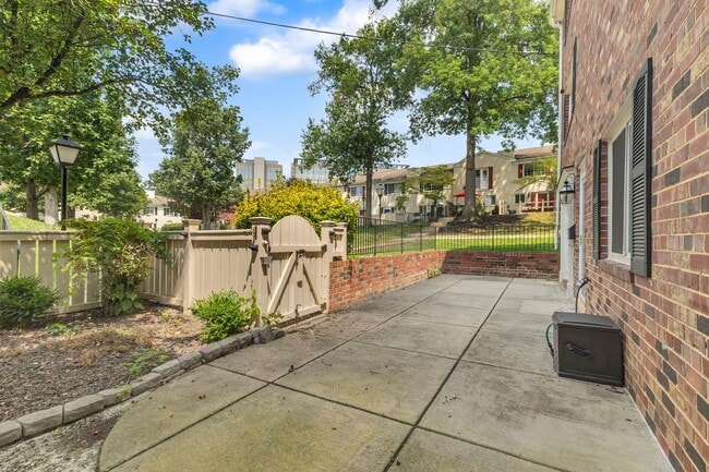 Photo - Large, Luxurious 2 Bedroom 2 Bath at Parks...