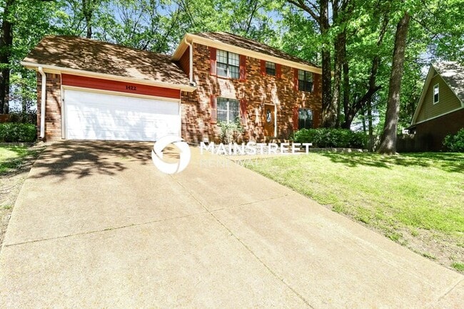 4 Bedroom Pet-Friendly Home in Cordova, TN with Main Street Renewal