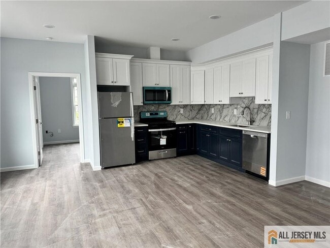 Photo - 617 Lincoln Blvd Unit 2C