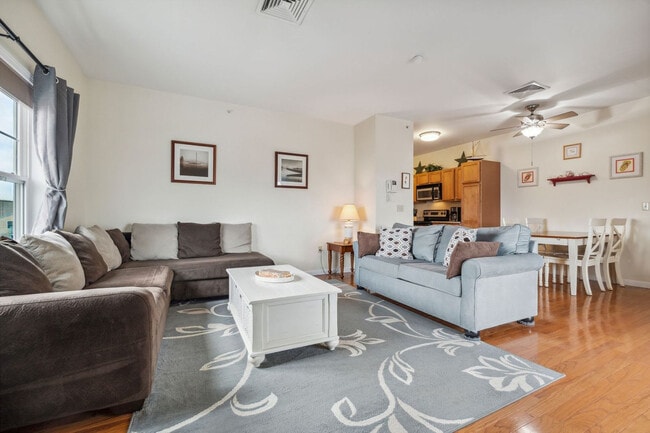 Photo - 15 K St Unit FL4-ID1333620P