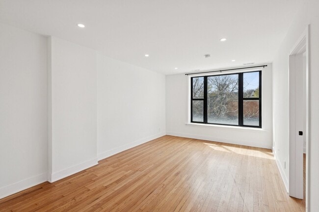 Photo - 4345 N Lincoln Ave Unidad 2