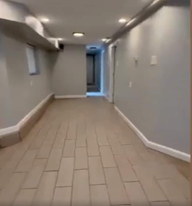 Building Photo - 6612 S Rhodes Ave Unit 6612 S Rhodes Ave Garden