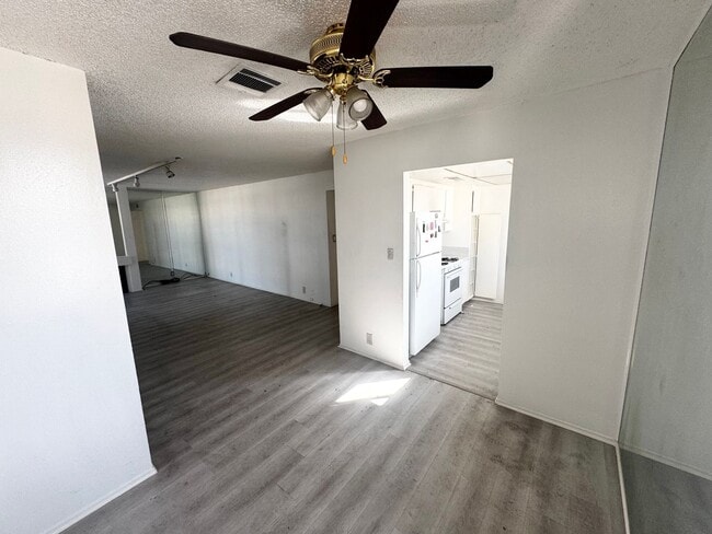 Photo - SPACIOUS AND REMODELED 1 BEDROOM 1 BATH, SECOND FLOOR UNIT Unidad Sylvia D