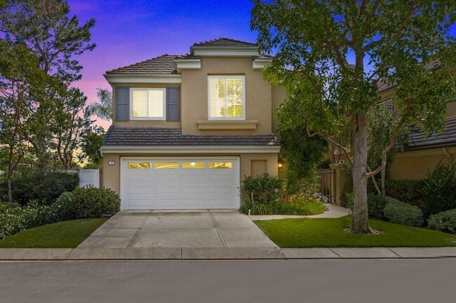 Building Photo - 12 Calais