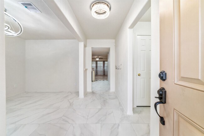 Photo - 3530 Barkers Crossing Ave