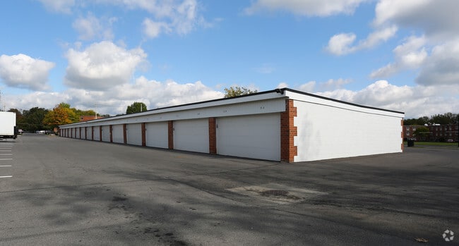 Norstar Apartments