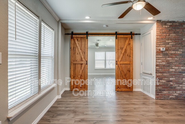 Photo - 479 S Sycamore Ave