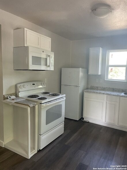 Photo - 4818 Monterey St