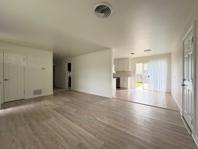 Photo - Charming 3 Bedroom Home in Galt